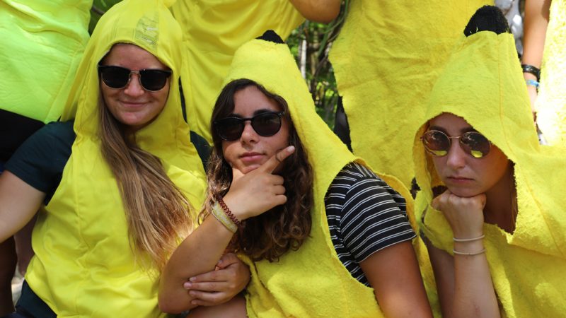 Cool Bananas Backpackers09